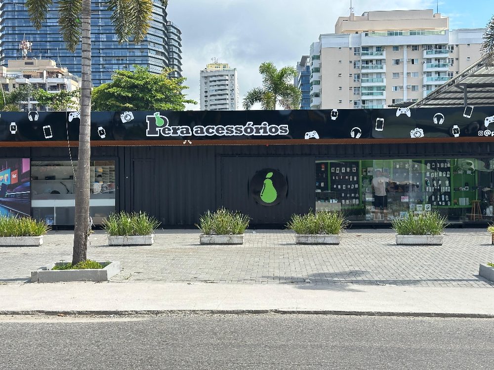 Fachada da loja Pera Acessórios no Recreio dos Bandeirantes